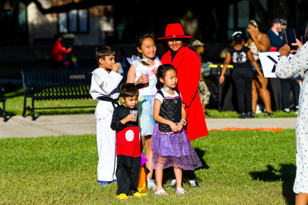 3182-Bellaire-PumpkinHunt-156.NEF  Houston Commercial Architectural Photographer Dee Zunker