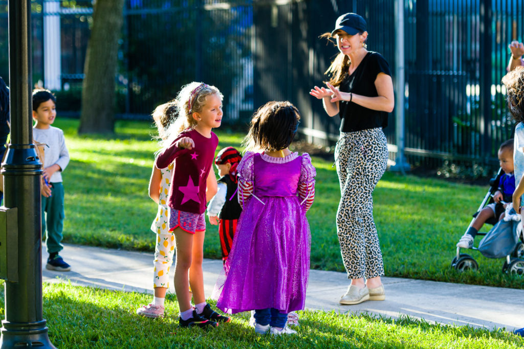 3182-Bellaire-PumpkinHunt-183.NEF  Houston Commercial Architectural Photographer Dee Zunker