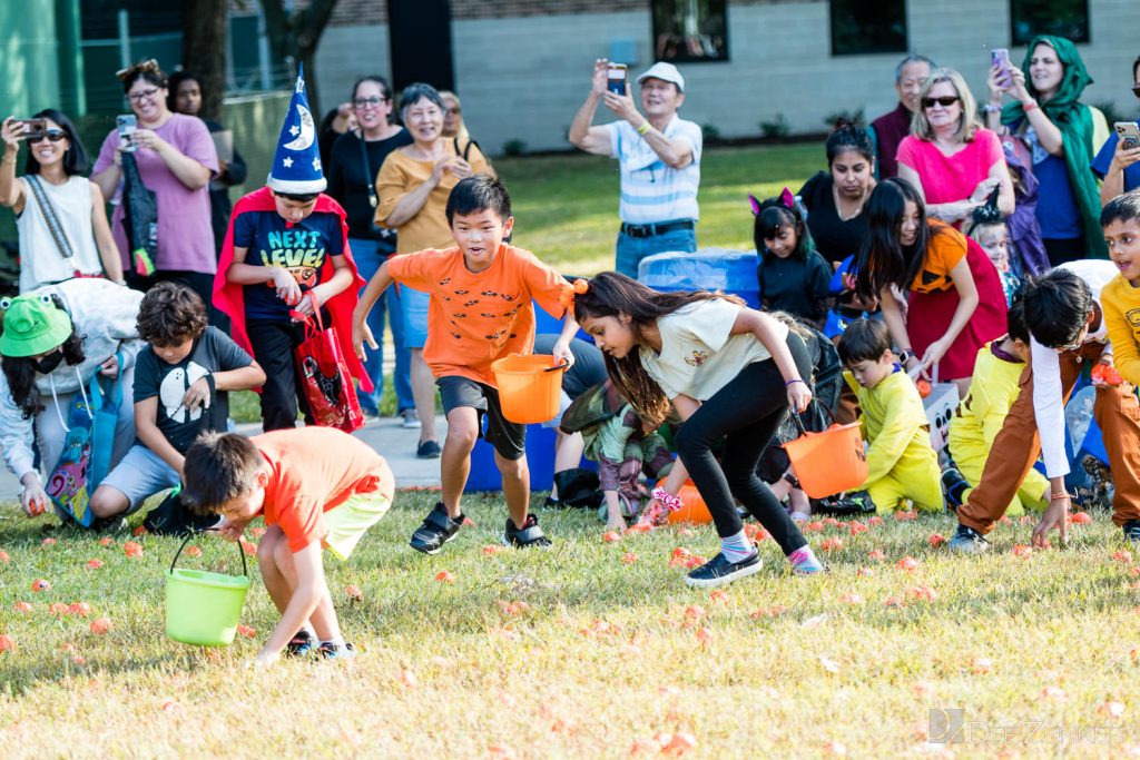 3382-Bellaire-PumpkinHunt2022-049.NEF  Houston Commercial Architectural Photographer Dee Zunker