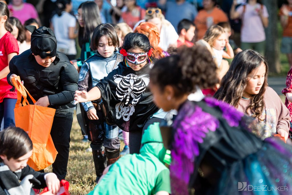 3382-Bellaire-PumpkinHunt2022-058.NEF  Houston Commercial Architectural Photographer Dee Zunker