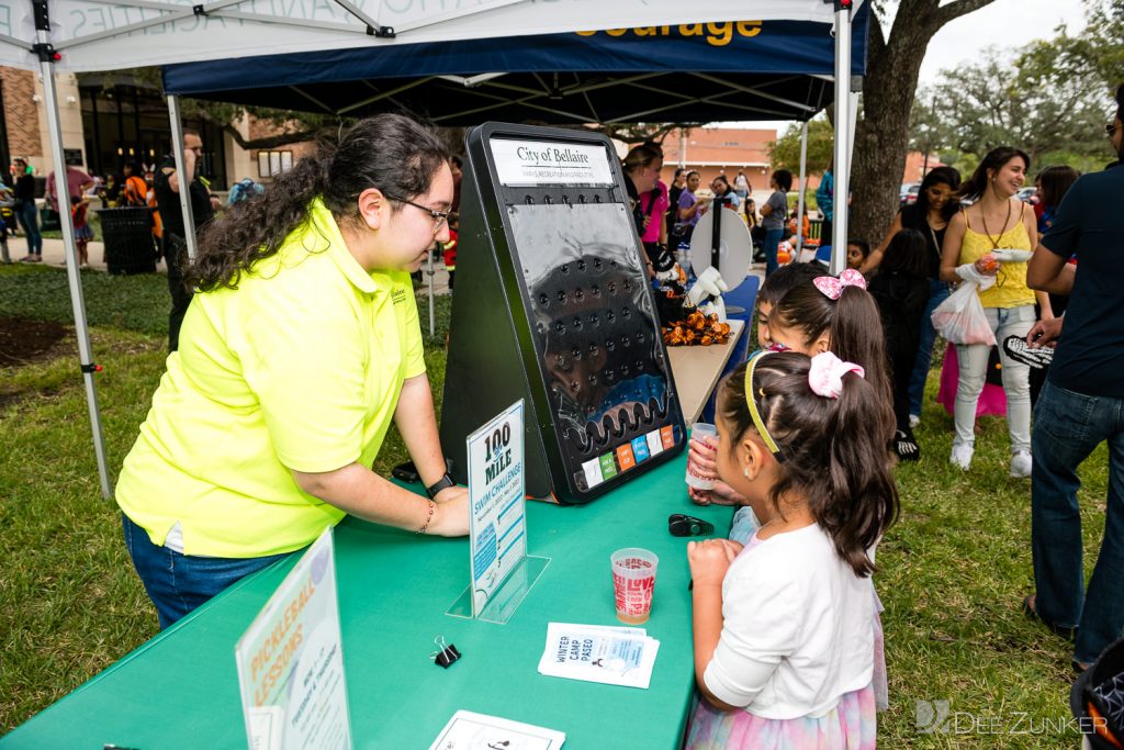 3382-Bellaire-PumpkinHunt2022-105.NEF  Houston Commercial Architectural Photographer Dee Zunker