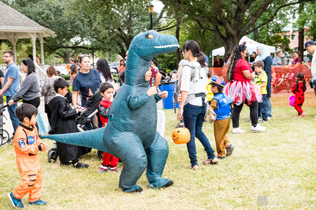 3382-Bellaire-PumpkinHunt2022-119.NEF  Houston Commercial Architectural Photographer Dee Zunker