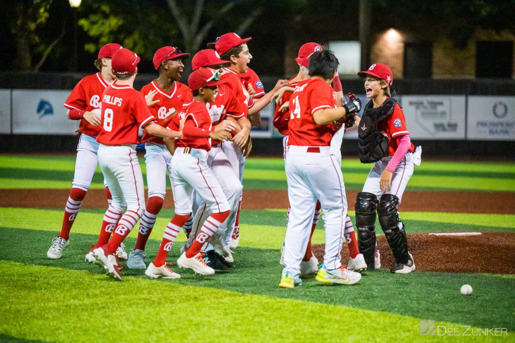 BellaireLL-12U-District16-Championship2023-199.NEF  Houston Commercial Architectural Photographer Dee Zunker