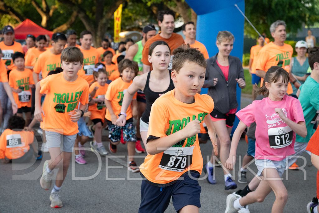 Bellaire-TrolleyRun2024-1mile-020.NEF  Houston Commercial Architectural Photographer Dee Zunker