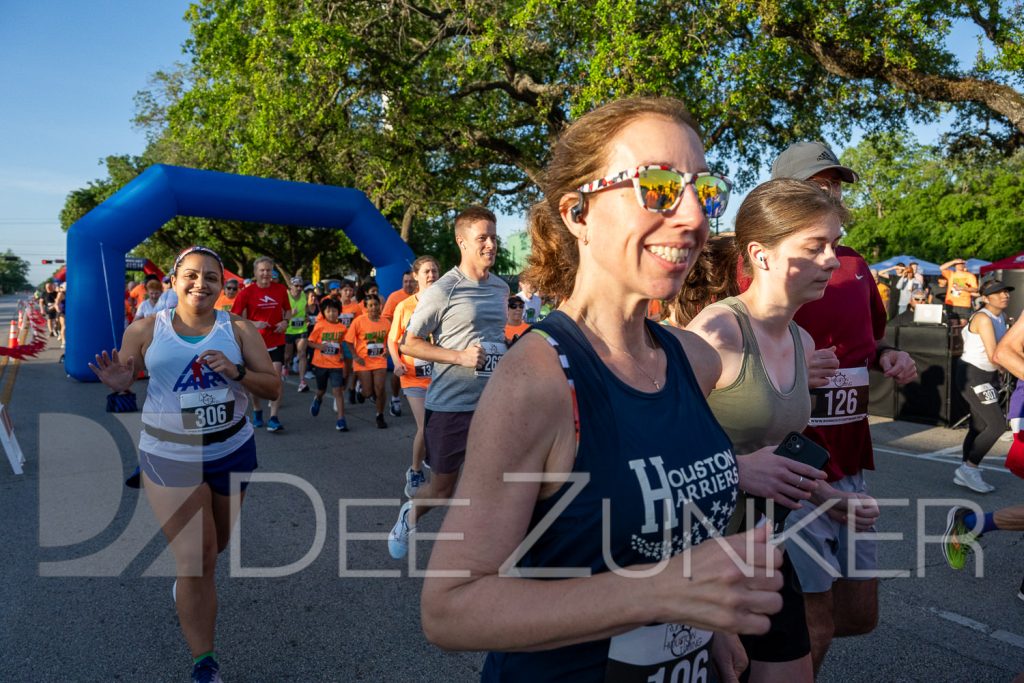 Bellaire-TrolleyRun2024-5Krun-043.NEF  Houston Commercial Architectural Photographer Dee Zunker