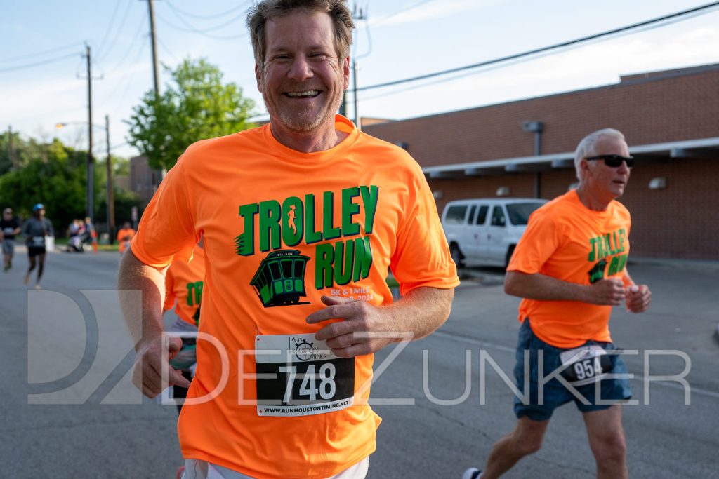 Bellaire-TrolleyRun2024-5Krun-197.NEF  Houston Commercial Architectural Photographer Dee Zunker