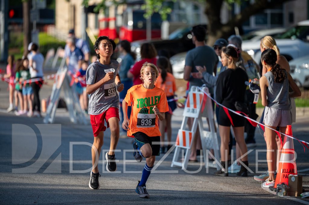 Bellaire-TrolleyRun2024-5Krun-324.NEF  Houston Commercial Architectural Photographer Dee Zunker