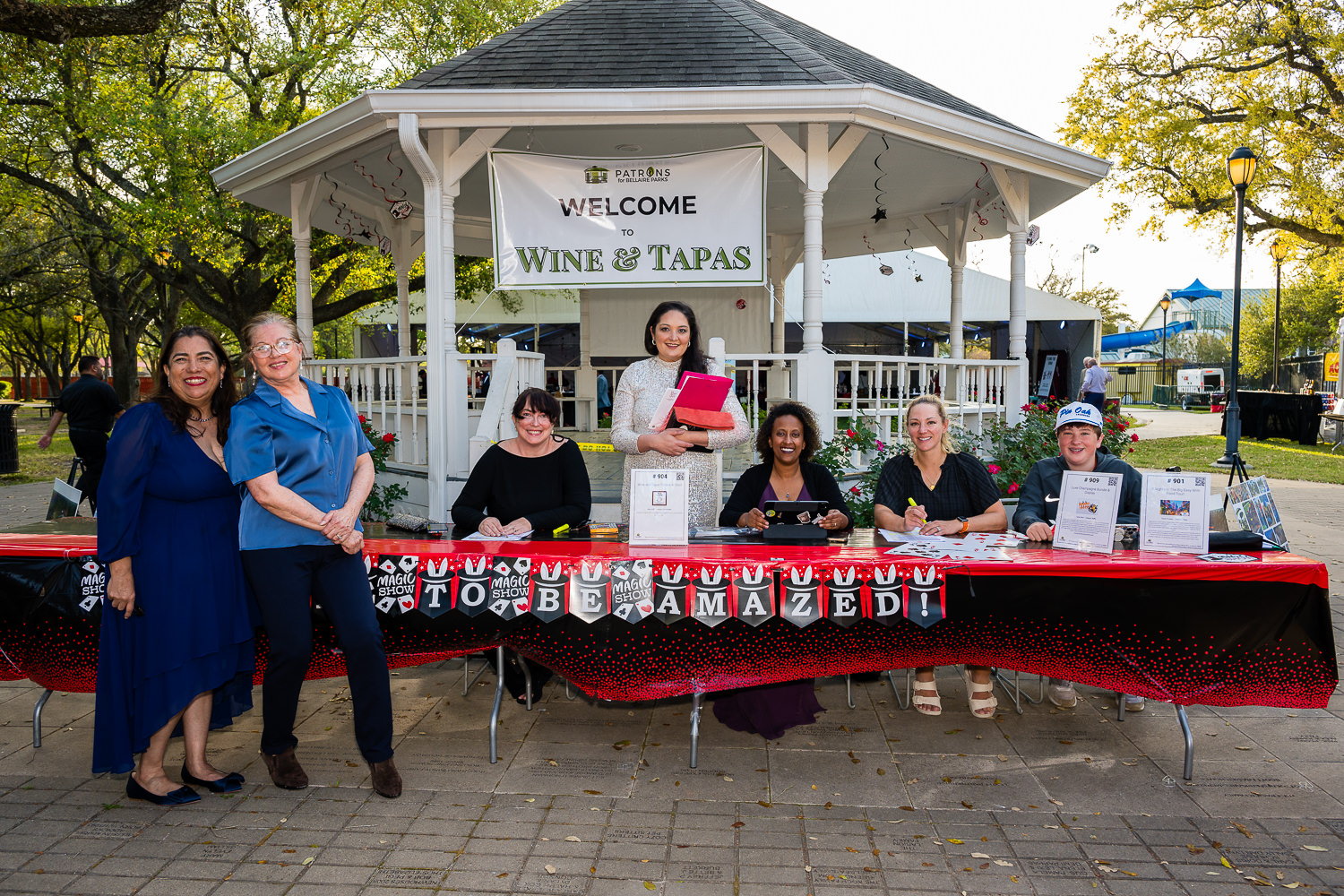4215-BellaireParks-WineTappas-001.NEF  Houston Commercial Architectural Photographer Dee Zunker