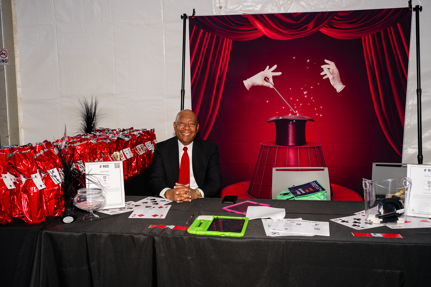 4215-BellaireParks-WineTappas-004.NEF  Houston Commercial Architectural Photographer Dee Zunker