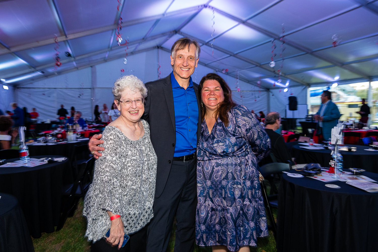 4215-BellaireParks-WineTappas-034.NEF  Houston Commercial Architectural Photographer Dee Zunker