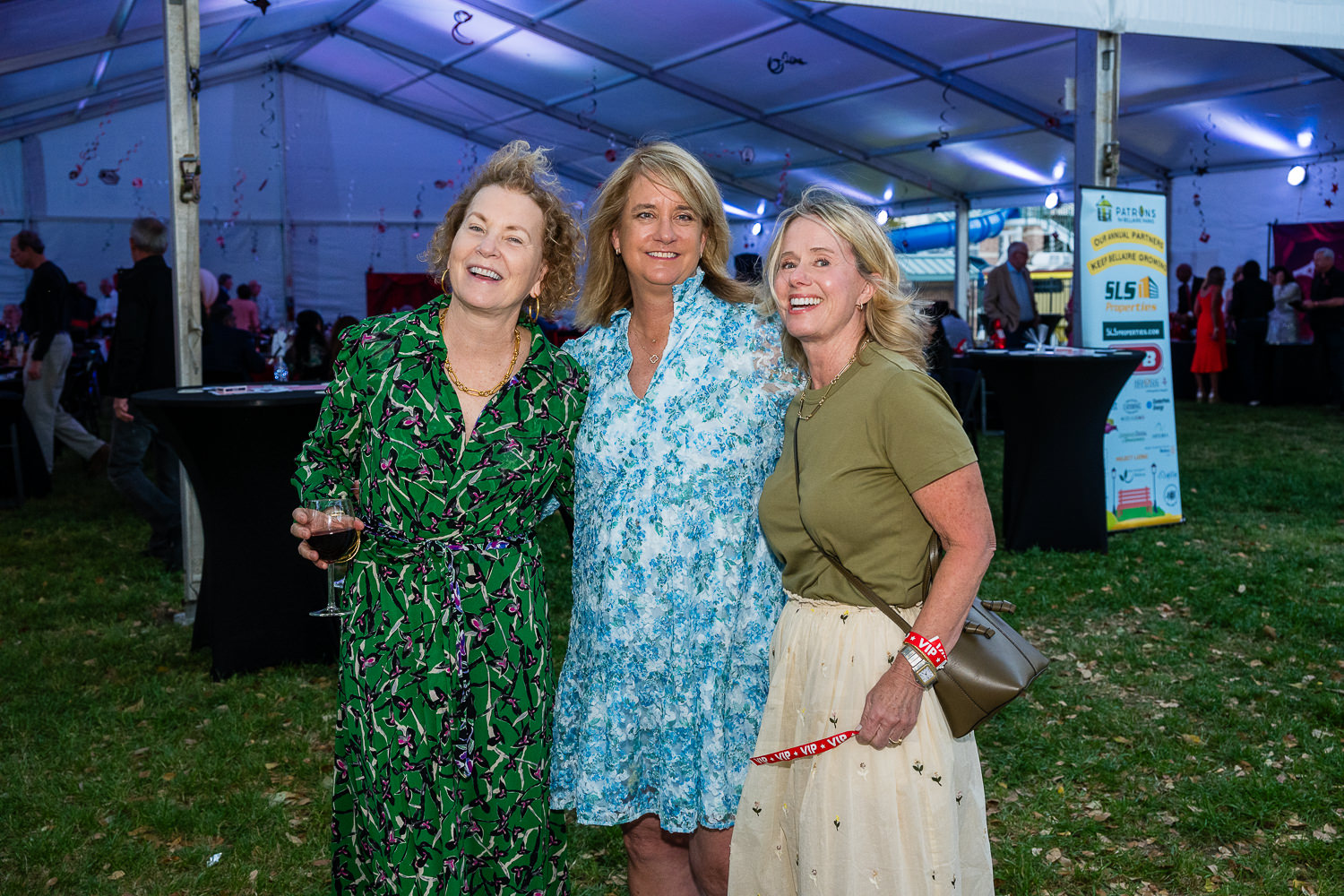 4215-BellaireParks-WineTappas-044.NEF  Houston Commercial Architectural Photographer Dee Zunker