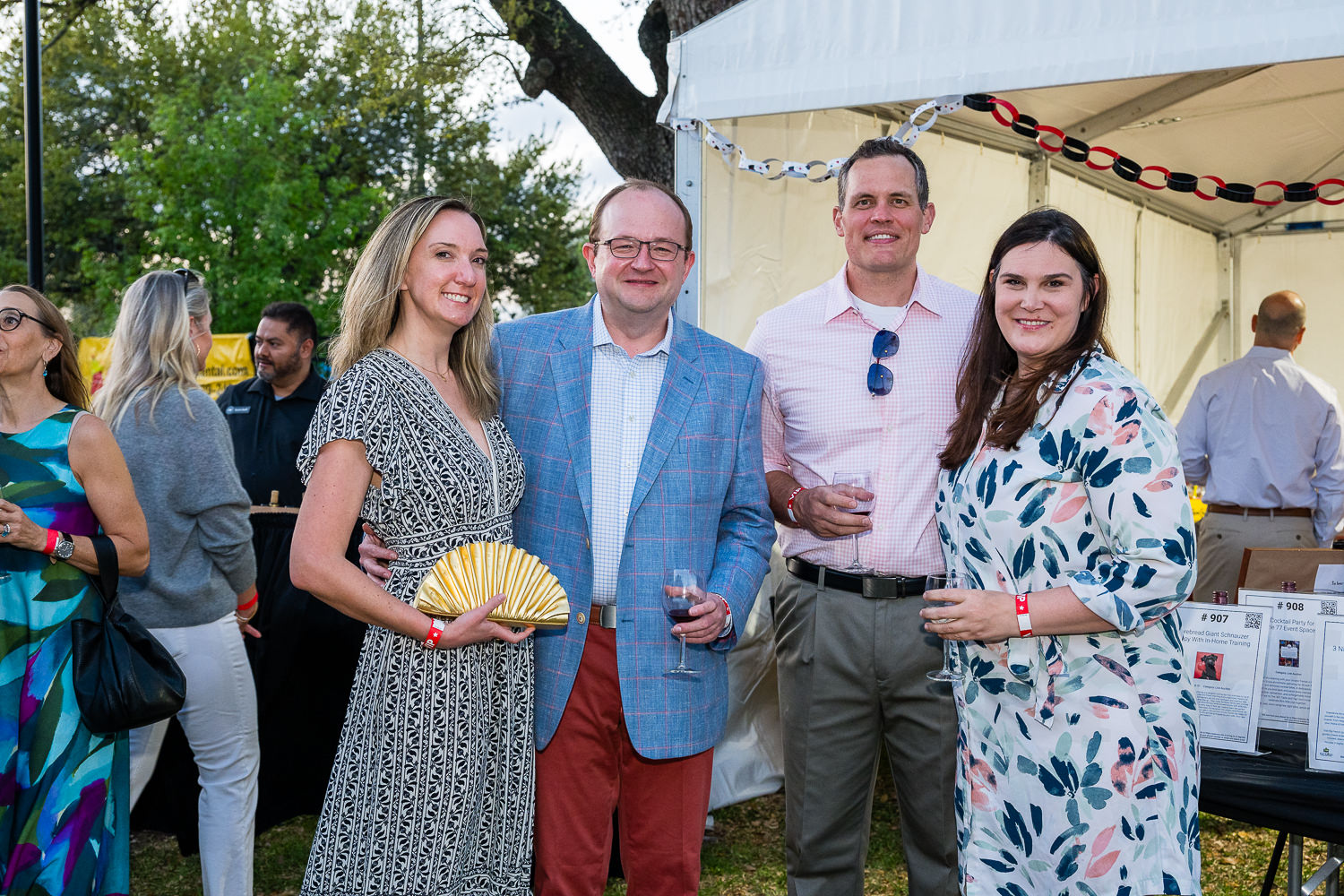 4215-BellaireParks-WineTappas-050.NEF  Houston Commercial Architectural Photographer Dee Zunker