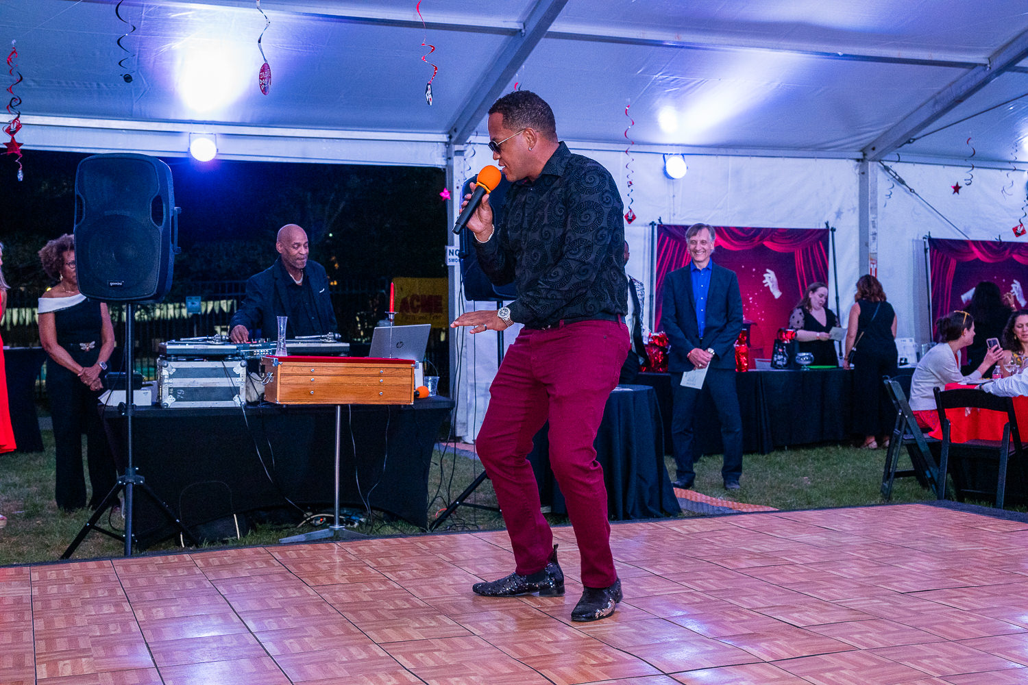 4215-BellaireParks-WineTappas-093.NEF  Houston Commercial Architectural Photographer Dee Zunker