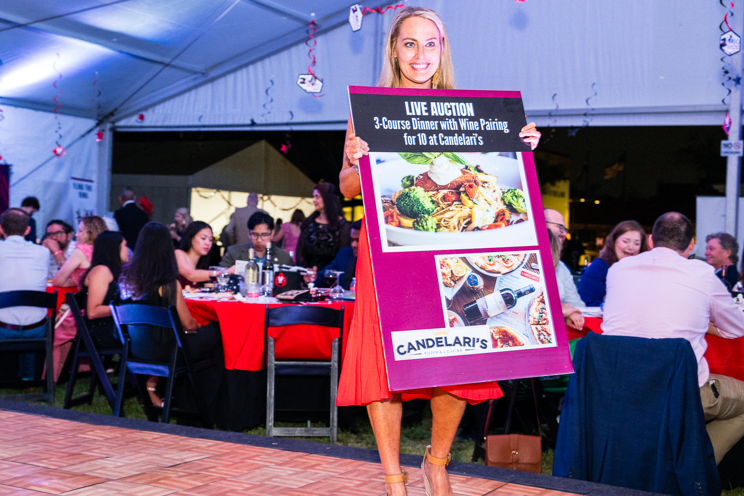 4215-BellaireParks-WineTappas-097.NEF  Houston Commercial Architectural Photographer Dee Zunker