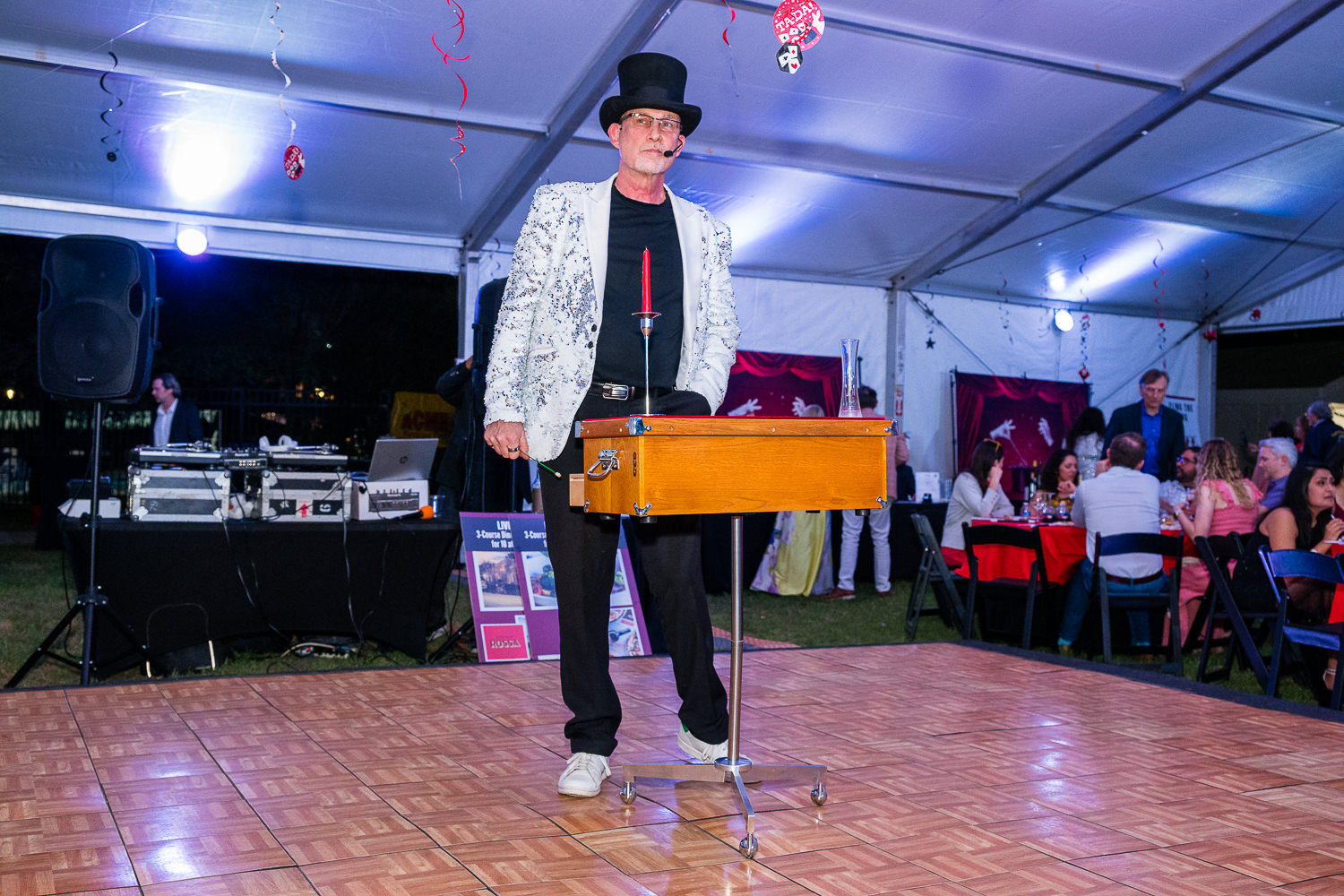 4215-BellaireParks-WineTappas-124.NEF  Houston Commercial Architectural Photographer Dee Zunker