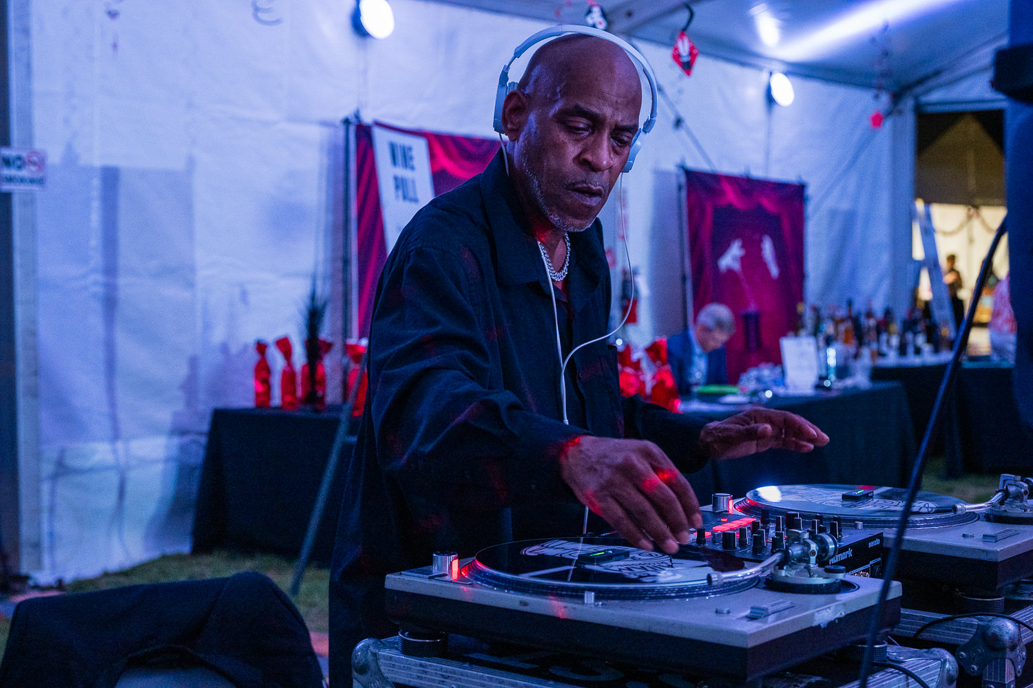 4215-BellaireParks-WineTappas-167.NEF  Houston Commercial Architectural Photographer Dee Zunker