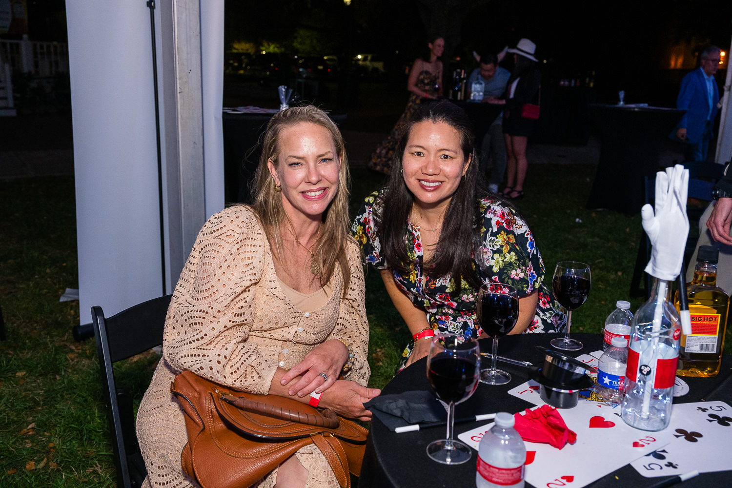 4215-BellaireParks-WineTappas-169.NEF  Houston Commercial Architectural Photographer Dee Zunker