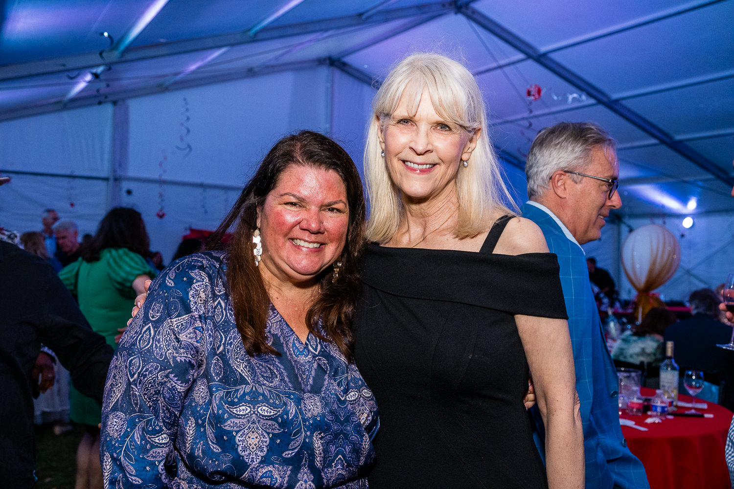 4215-BellaireParks-WineTappas-174.NEF  Houston Commercial Architectural Photographer Dee Zunker