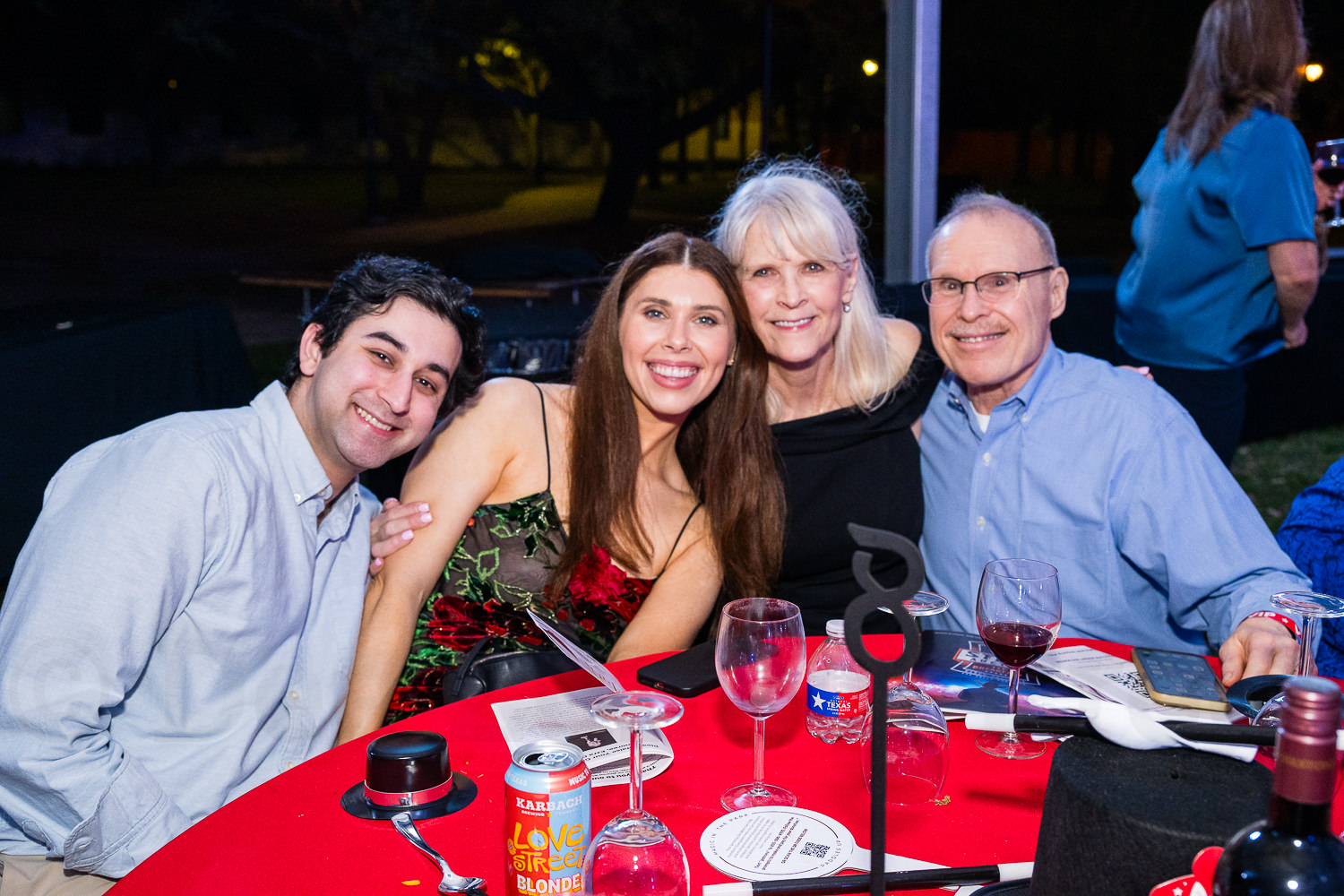 4215-BellaireParks-WineTappas-180.NEF  Houston Commercial Architectural Photographer Dee Zunker