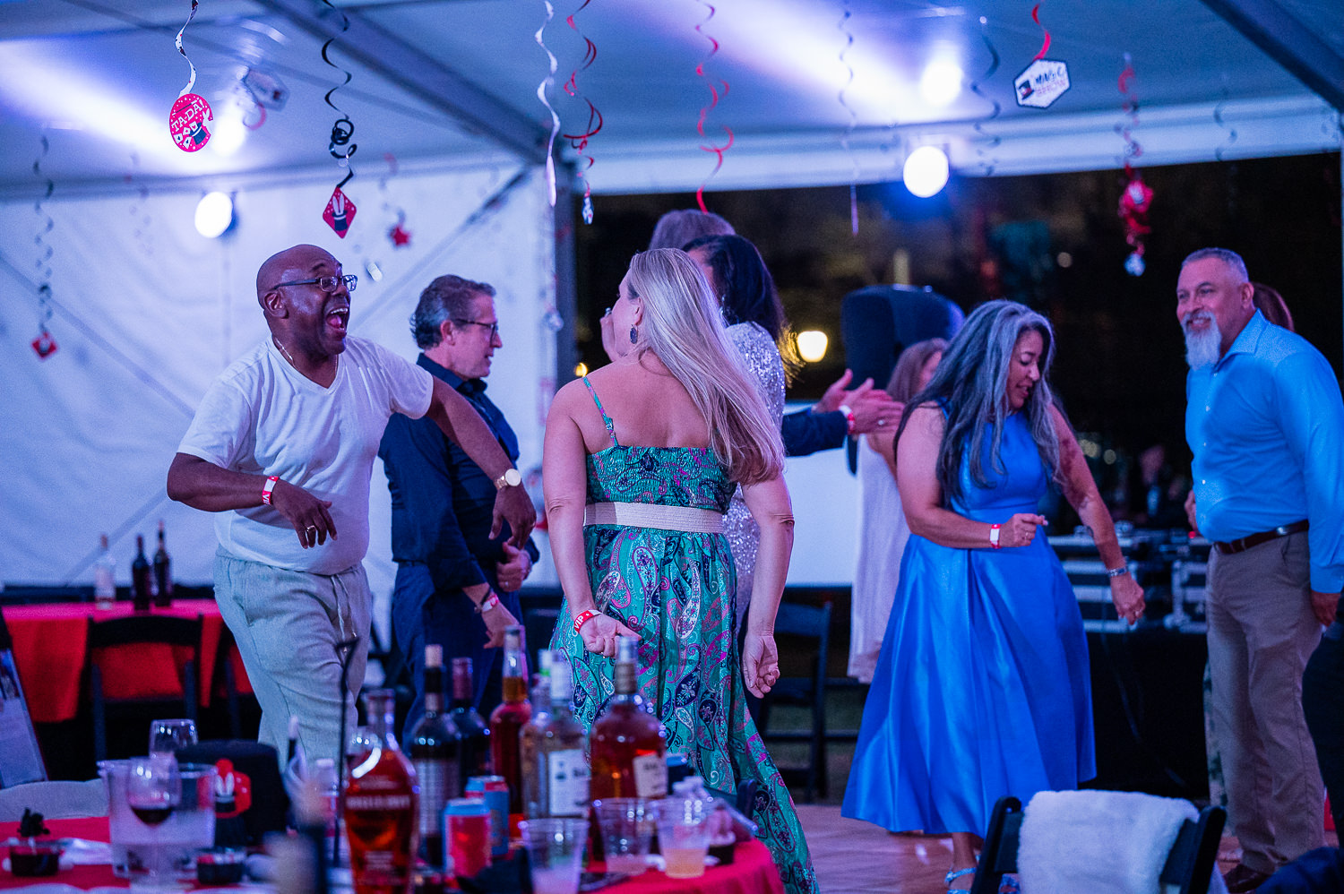 4215-BellaireParks-WineTappas-205.NEF  Houston Commercial Architectural Photographer Dee Zunker