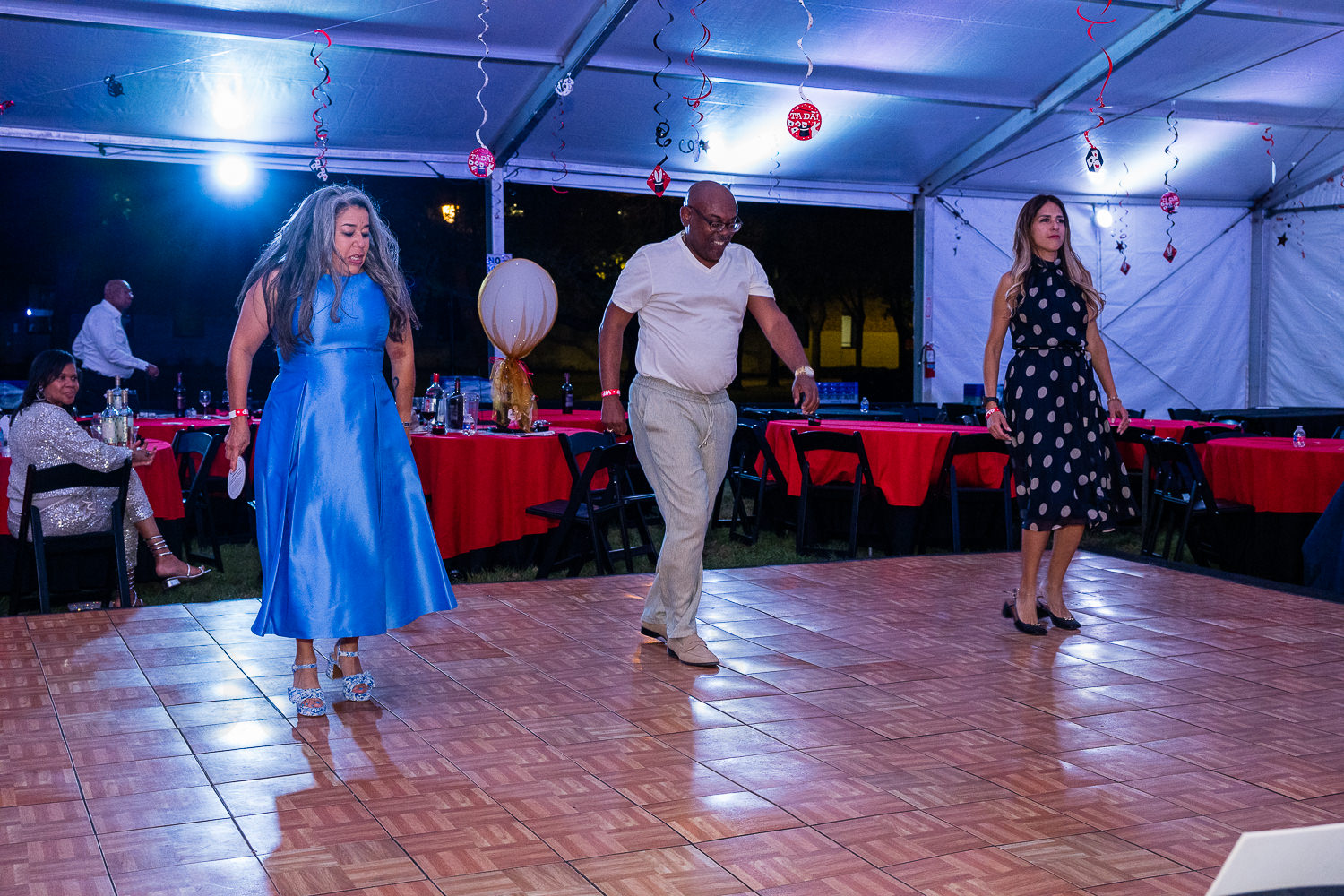 4215-BellaireParks-WineTappas-208.NEF  Houston Commercial Architectural Photographer Dee Zunker