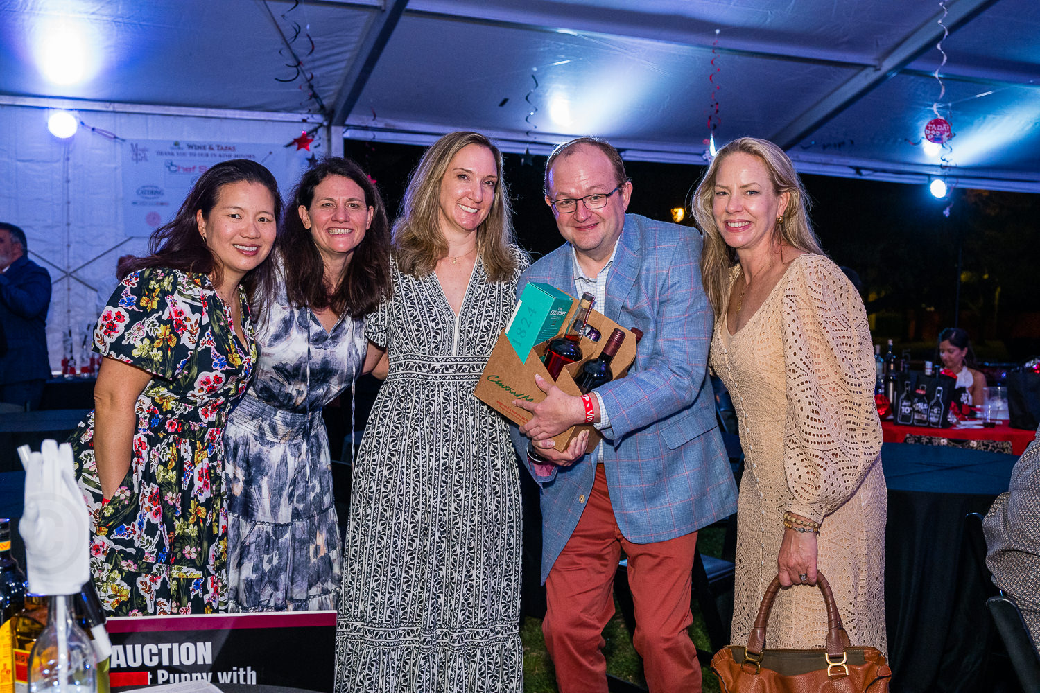 4215-BellaireParks-WineTappas-209.NEF  Houston Commercial Architectural Photographer Dee Zunker