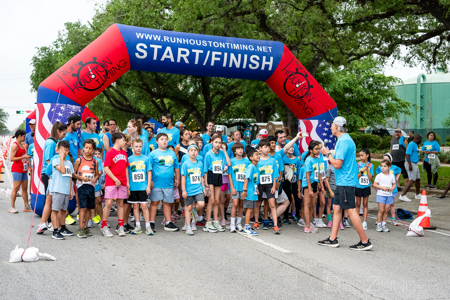 CityBellaire-TrolleyRun2025-1Mile-002.NEF  Houston Commercial Architectural Photographer Dee Zunker