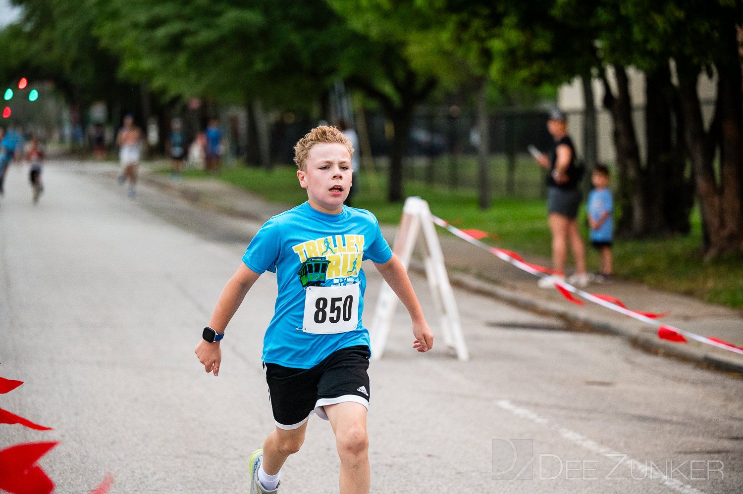 CityBellaire-TrolleyRun2025-1Mile-018.NEF  Houston Commercial Architectural Photographer Dee Zunker