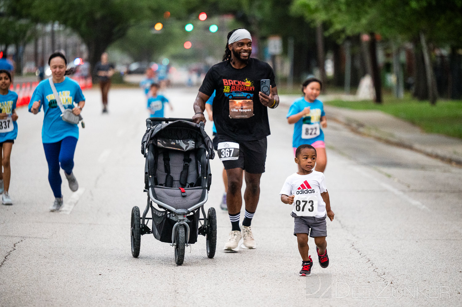 CityBellaire-TrolleyRun2025-1Mile-056.NEF  Houston Commercial Architectural Photographer Dee Zunker