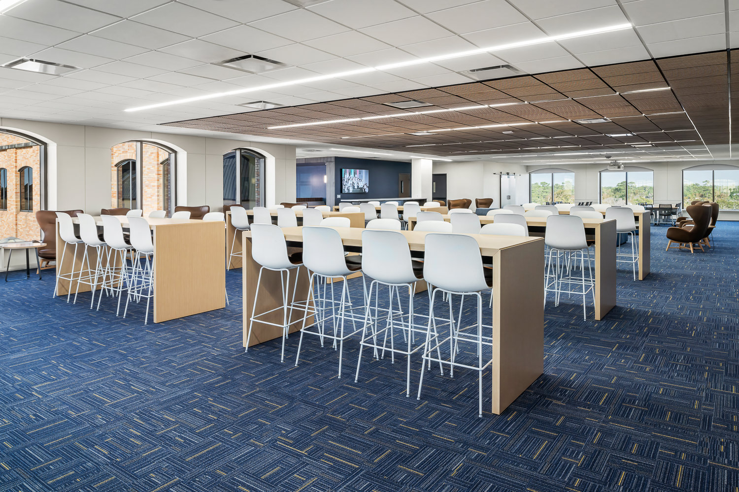 Interiors photo of a study area in the renovated Second Baptist Church School library, highlighting the updated institutional and educational design.