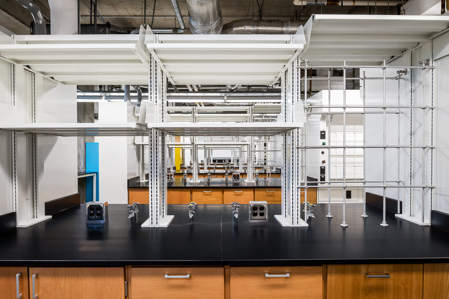 Architectural interior of the renovated chemistry lab at Rice University, an institutional construction project by Jacob White Construction.
