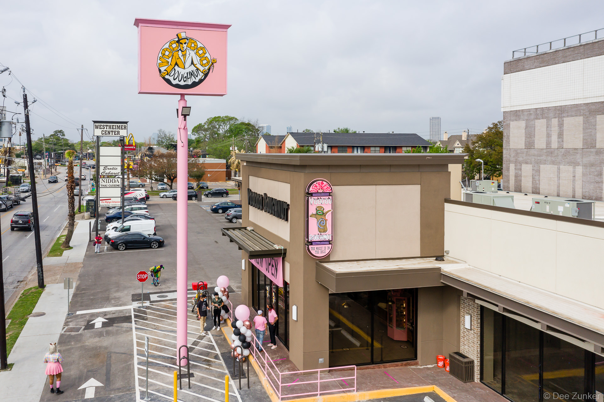 opening day of VooDoo donuts on Westheimer in Houston TX
