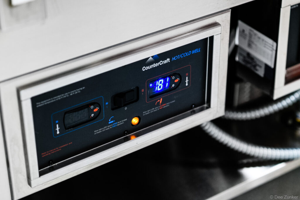 CounterCraft hot and cold well unit control panel displaying 181 degrees, institutional food service equipment product photography by Dee Zunker Photography.