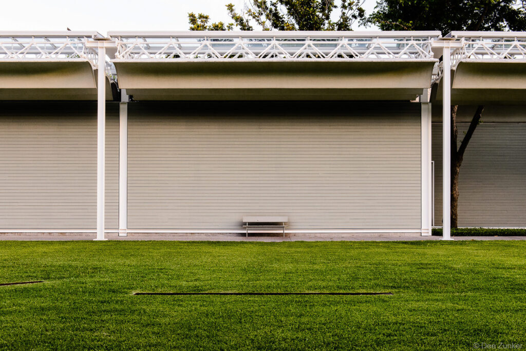 The simple lines of the Menil building are accented with the occasional lone bench.