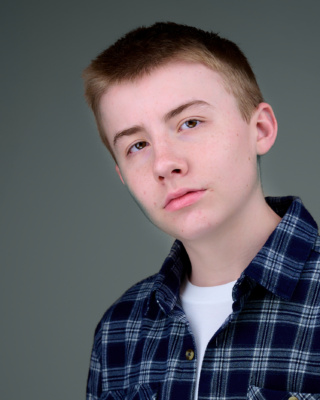 4448-Act-TimothySturm-Look1-026