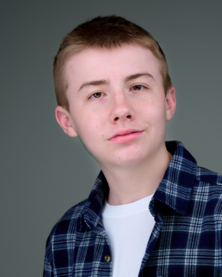 4448-Act-TimothySturm-Look1-038