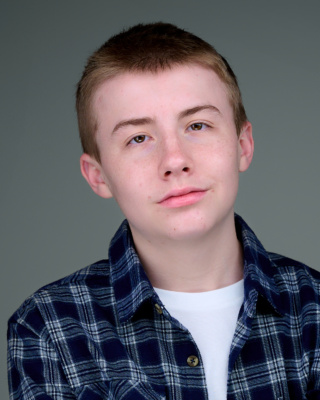 4448-Act-TimothySturm-Look1-047