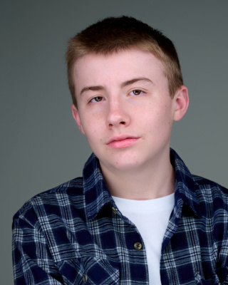 4448-Act-TimothySturm-Look1-057